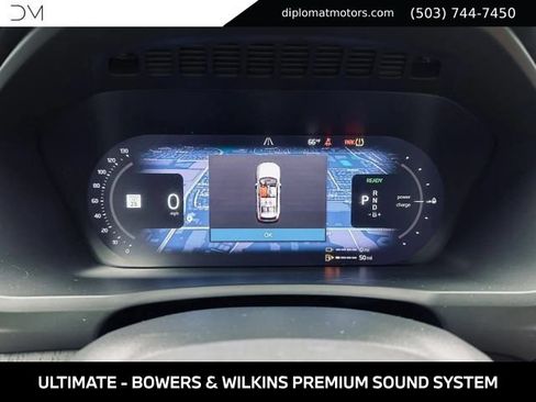 Used 2024 Volvo XC90 T8 Ultimate AWD/4WD image 39