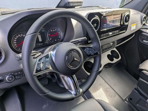 New 2025 Mercedes-Benz Sprinter 2500 image 5