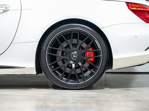 Used 2017 Mercedes-Benz SL 63 AMG image 33