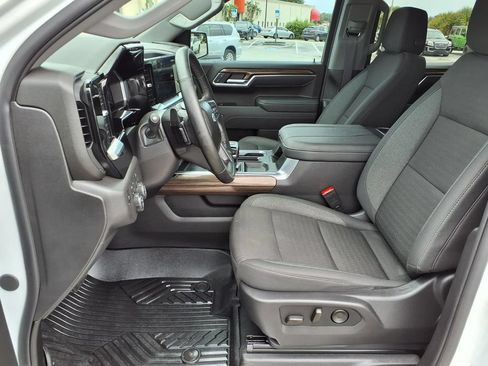 Used 2026 Chevrolet Silverado 1500 LT Trail Boss w/ Convenience Package II AWD/4WD image 24