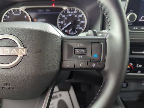 Used 2025 Nissan Rogue SV AWD/4WD image 25