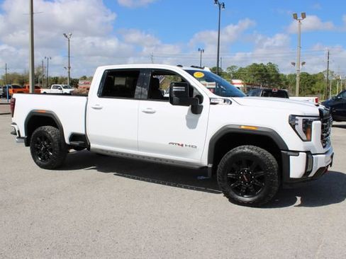 Used 2024 GMC Sierra 2500 AT4 w/ AT4 Premium Plus Package image 15