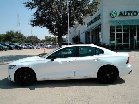 Used 2024 Volvo S60 B5 Plus w/ Climate Package FWD image 13