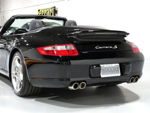 Used 2008 Porsche 911 Cabriolet image 17