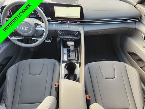 New 2025 Hyundai Elantra SEL image 26