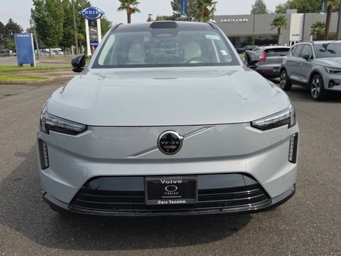 New 2025 Volvo EX90 Ultra image 11