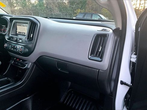 Certified 2018 Chevrolet Colorado W/T image 22