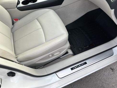 Used 2019 INFINITI Q50 Luxe w/ Essential Package (3.0T Luxe) image 22