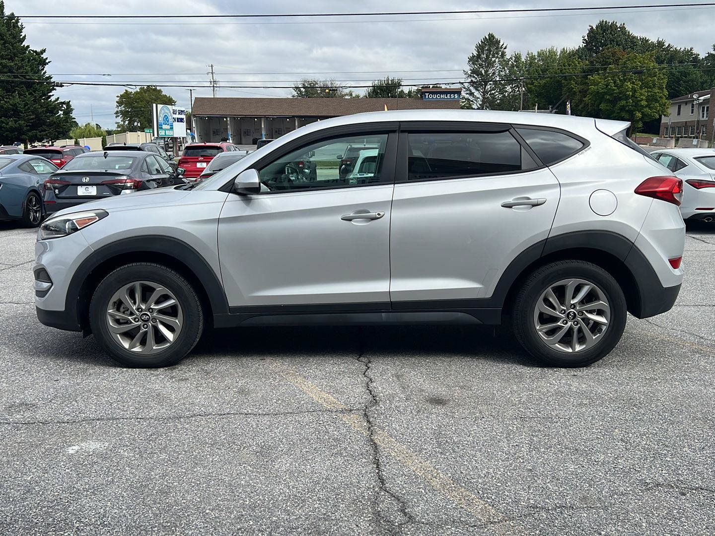 Used 2018 Hyundai Tucson SE AWD/4WD image 2