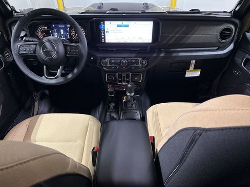 New 2026 Jeep Gladiator Willys AWD/4WD image 10
