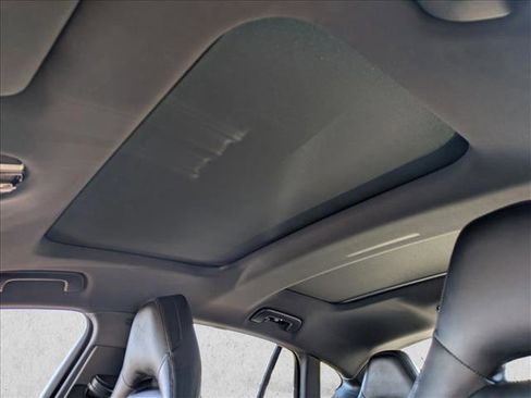 Used 2019 Porsche Panamera 4 image 16