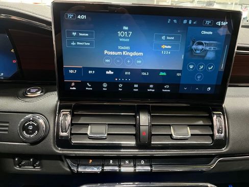 Used 2023 Lincoln Navigator L Reserve AWD/4WD image 21