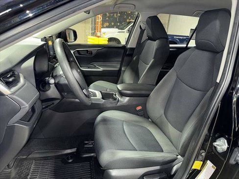 Certified 2022 Toyota RAV4 LE AWD/4WD image 15