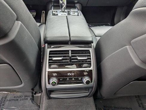 Used 2019 BMW 740i w/ M Sport Package image 20