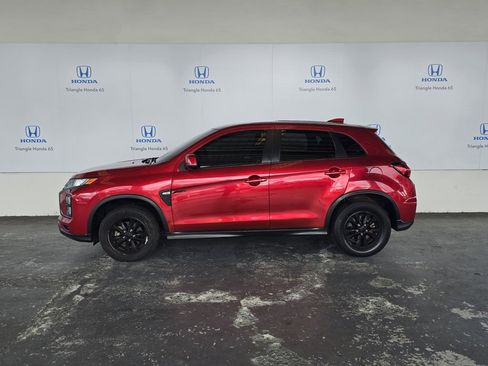 Used 2022 Mitsubishi Outlander Sport LE image 3