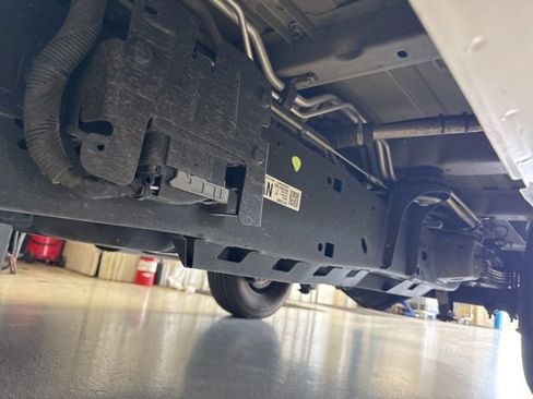 Used 2025 GMC Savana 3500 LT w/ LT Preferred Equipment Group RWD image 35