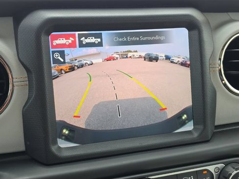 Used 2023 Jeep Gladiator Overland AWD/4WD image 41