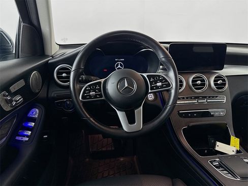 Used 2021 Mercedes-Benz GLC 300 4MATIC w/ Premium Package image 22