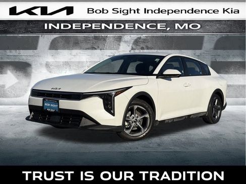 Certified 2025 Kia K4 LXS image 1