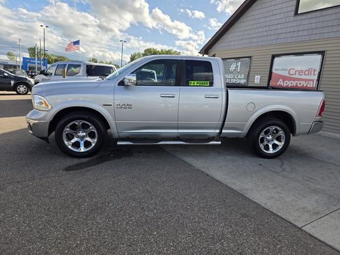 Used 2017 RAM 1500 Laramie image 8