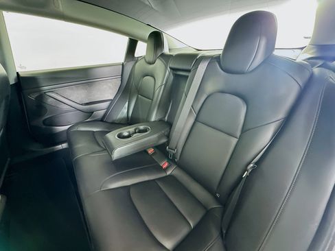 Used 2021 Tesla Model 3 Standard Range Plus image 28