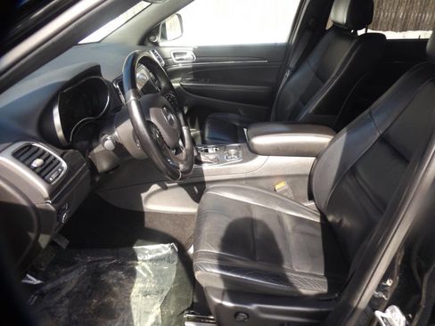 Used 2020 Jeep Grand Cherokee Limited image 17