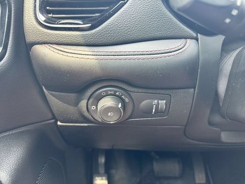 Used 2022 Dodge Durango R/T AWD/4WD image 19