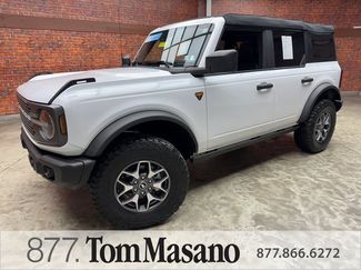 Used 2023 Ford Bronco Badlands video 1