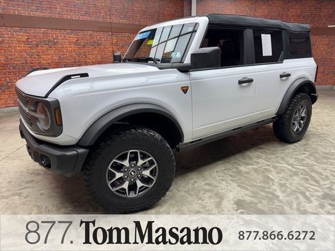 Used 2023 Ford Bronco Badlands image 1