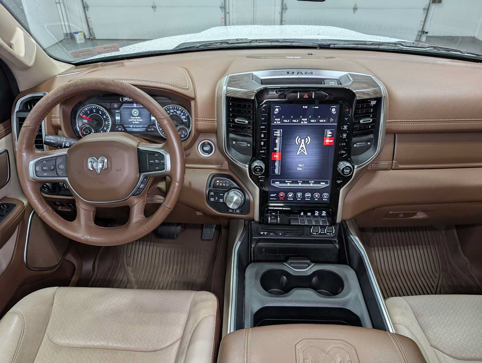 Used 2019 RAM 1500 Laramie AWD/4WD image 5