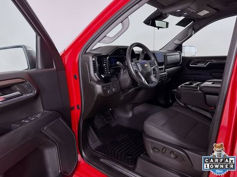 Used 2024 Chevrolet Silverado 1500 LT AWD/4WD image 3