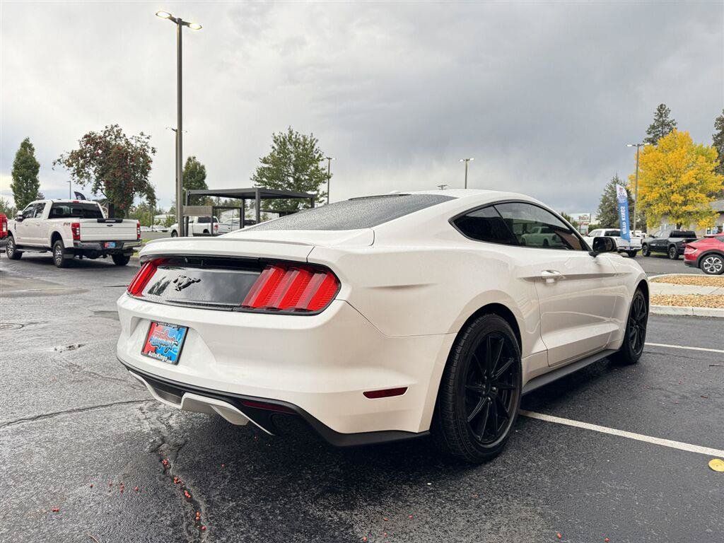 Used 2016 Ford Mustang Premium RWD image 5