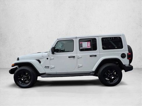 Used 2020 Jeep Wrangler Unlimited Sahara image 12