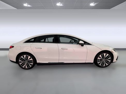 Used 2023 Mercedes-Benz EQE 350+ 4MATIC Sedan image 7