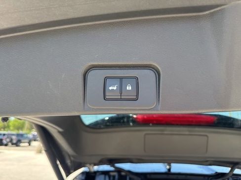 Used 2023 Nissan Rogue SL w/ SL Premium Package AWD/4WD image 12