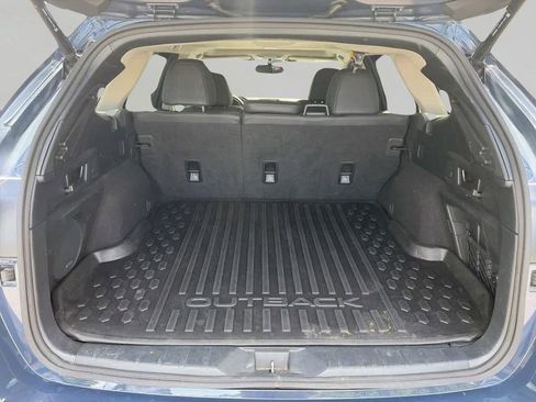 Used 2023 Subaru Outback Limited AWD/4WD image 7