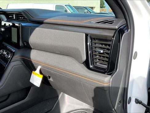 New 2026 GMC Sierra 1500 AT4 w/ AT4 Premium Package image 10