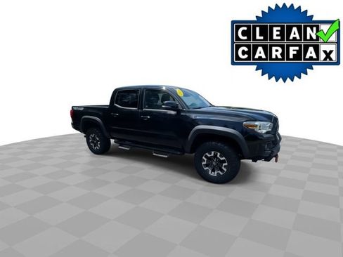 Used 2019 Toyota Tacoma TRD Off-Road AWD/4WD image 2