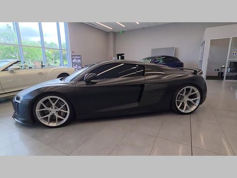 Used 2017 Audi R8 V10 plus AWD/4WD image 48