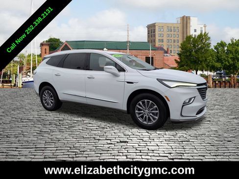 Used 2023 Buick Enclave Essence AWD/4WD image 1