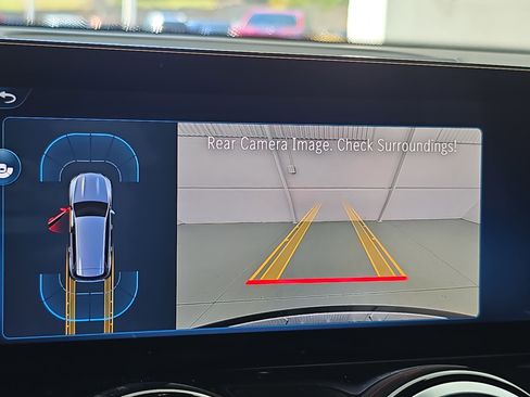 New 2025 Mercedes-Benz GLB 250 image 22