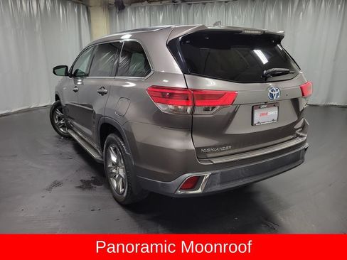 Used 2019 Toyota Highlander Limited Platinum AWD/4WD image 6