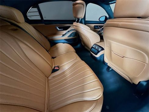 Used 2022 Mercedes-Benz S 500 S 500 image 28