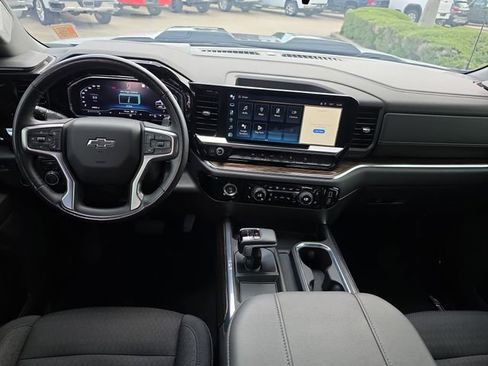 Used 2023 Chevrolet Silverado 1500 LT Trail Boss AWD/4WD image 8