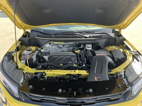 Used 2025 Chevrolet Trax ACTIV w/ Driver Confidence Package image 30