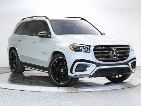 Used 2024 Mercedes-Benz GLS 580 4MATIC image 1