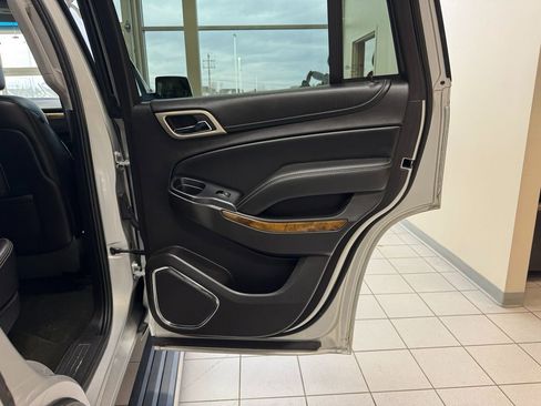 Used 2015 GMC Yukon Denali w/ Premium Package AWD/4WD image 44