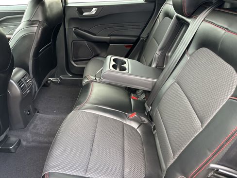 Used 2025 Ford Escape ST-Line w/ Equipment Group 301A image 26