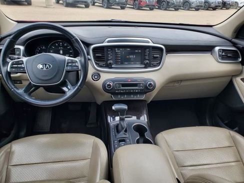 Used 2020 Kia Sorento EX image 11