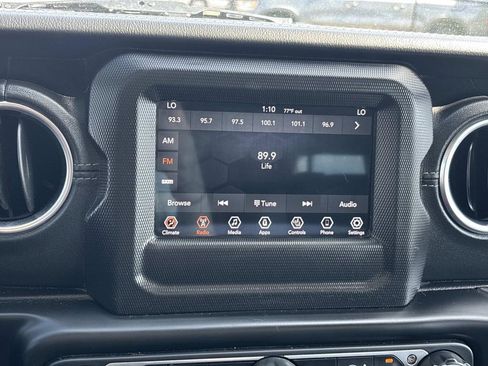 Used 2021 Jeep Wrangler Unlimited Sahara w/ Cold Weather Group image 21